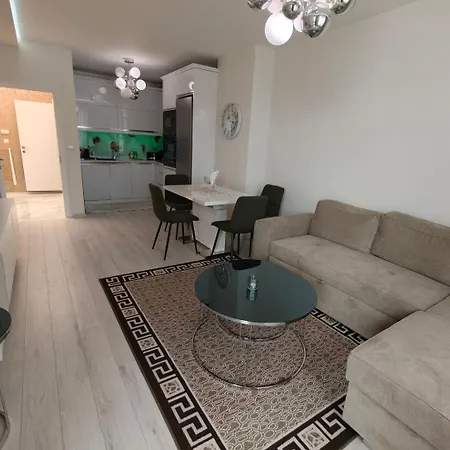 Saharov Fa - Spacious With A Parking Spot Апартаменти Варна